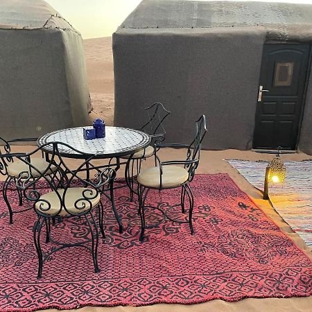 Sunset Desert Camp Hotel Мерцуга Екстериор снимка