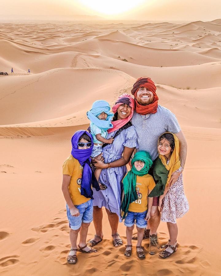 Sunset Desert Camp Hotel Мерцуга Екстериор снимка