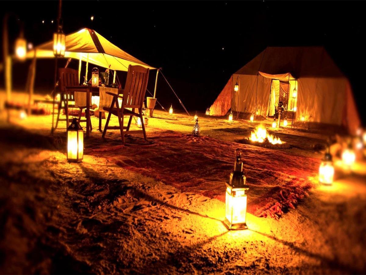Sunset Desert Camp Hotel Мерцуга Екстериор снимка