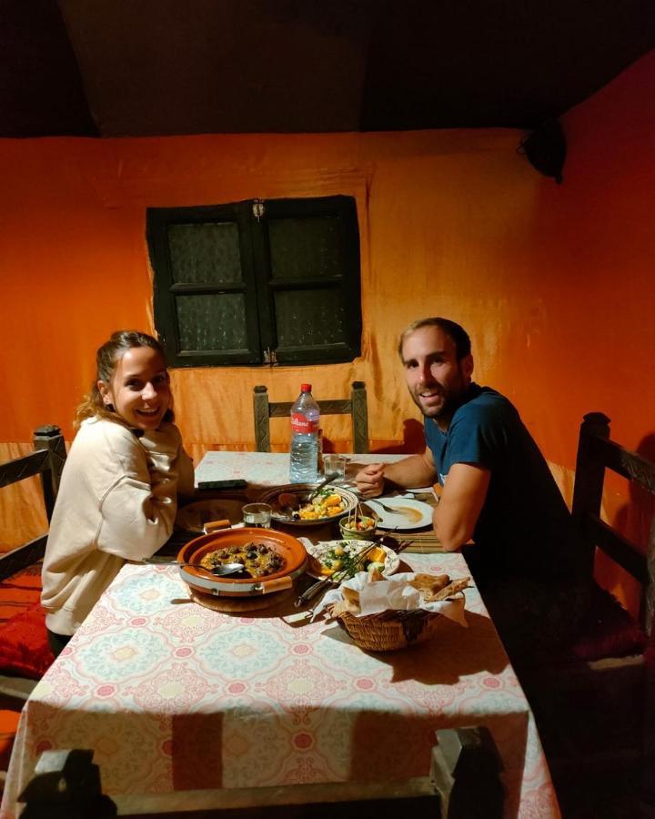 Sunset Desert Camp Hotel Мерцуга Екстериор снимка