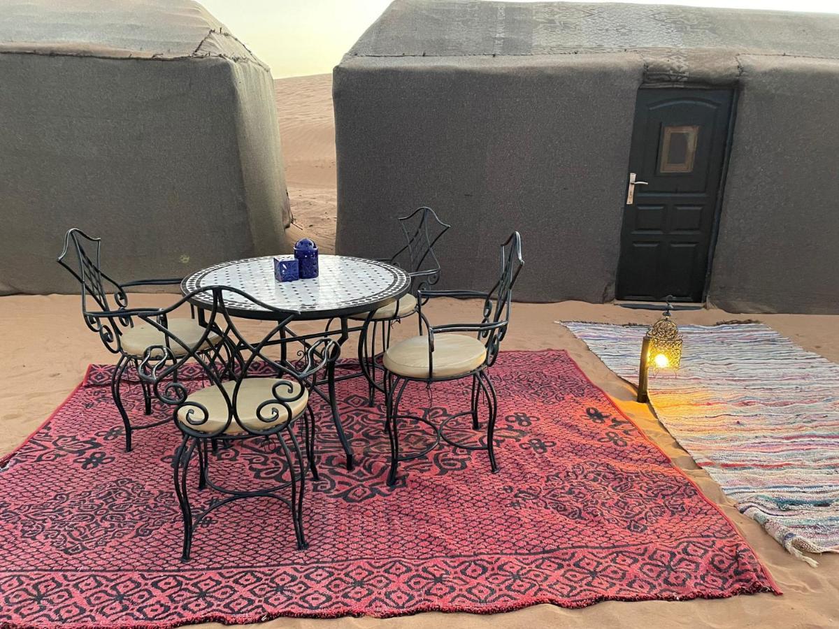 Sunset Desert Camp Hotel Мерцуга Екстериор снимка