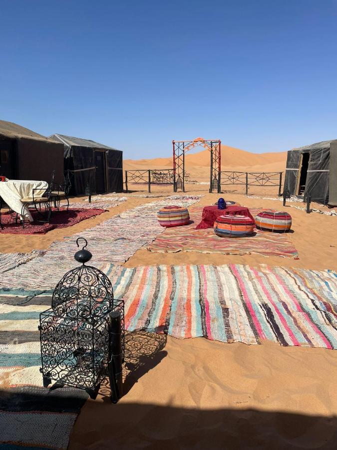 Sunset Desert Camp Hotel Мерцуга Екстериор снимка