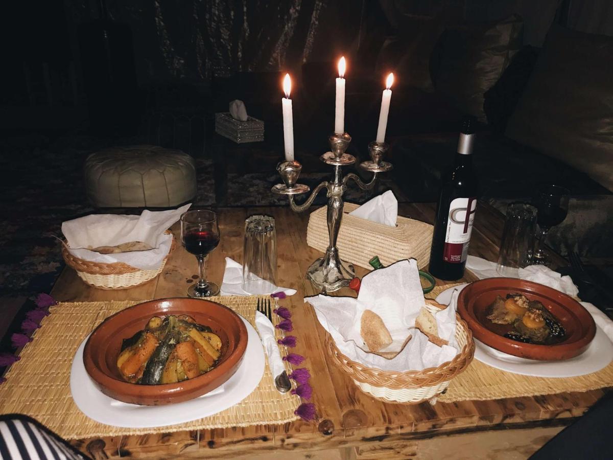 Sunset Desert Camp Hotel Мерцуга Екстериор снимка