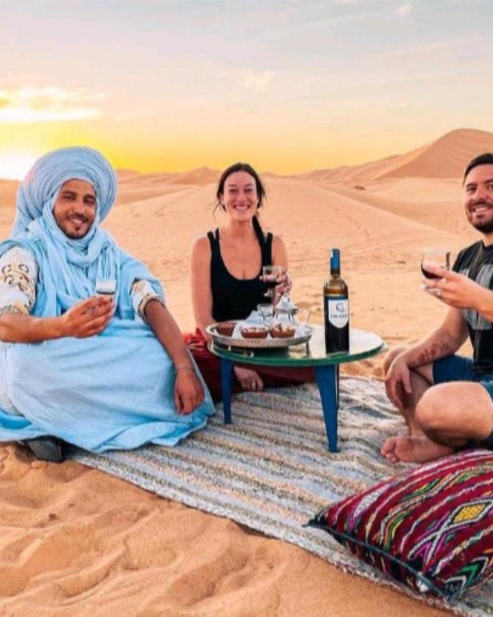 Sunset Desert Camp Hotel Мерцуга Екстериор снимка